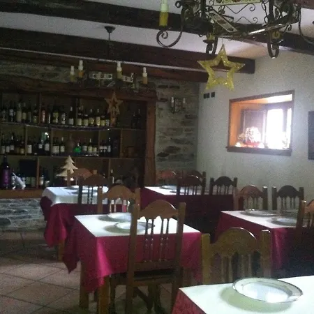 El Urogallo Hotel
